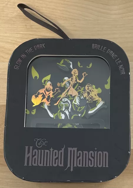 Disney Christmas Holiday Ornament Haunted Mansion Glow In The Dark Pin / NEW