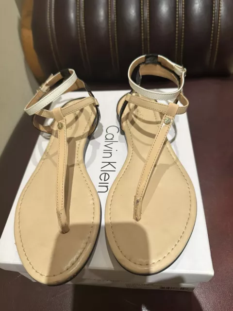 Calvin Klein Haubrey T Strap Thong Flat Sandal Beige Black White 7.5