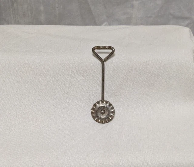 VINTAGE PIE CRIMPER Pastry Wheel Crust/Edge Cutter 9.99 PicClick