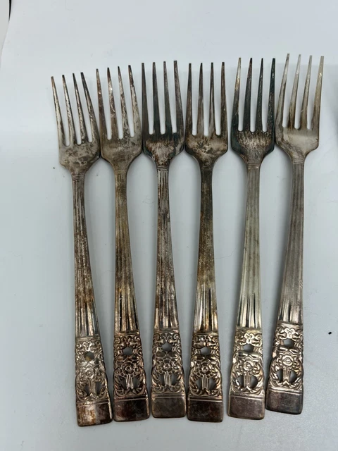 VINTAGE COMMUNITY SILVER Plated Coronation Pattern 36 piece set Made in ...