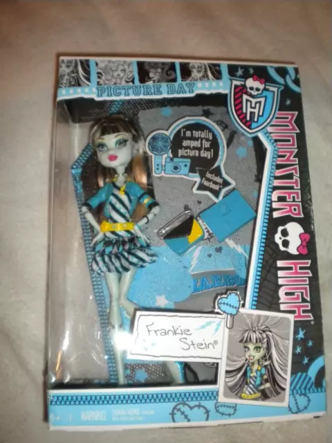 NEW/SEALED IN BOX Monster High Picture Day Frankie Stein Doll 2012 NIB ...