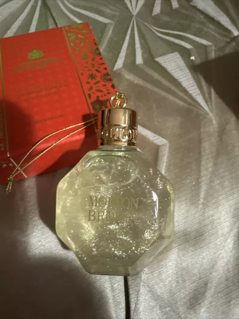 Molton Brown London Vintage W/ Elderflower Festive Bauble 75 ml 2.5 Fl Oz 2