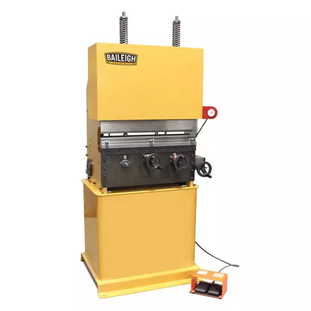 Baileigh 1000796 BP-3142NC 220V 42 Ton 31" Hydraulic Press Brake