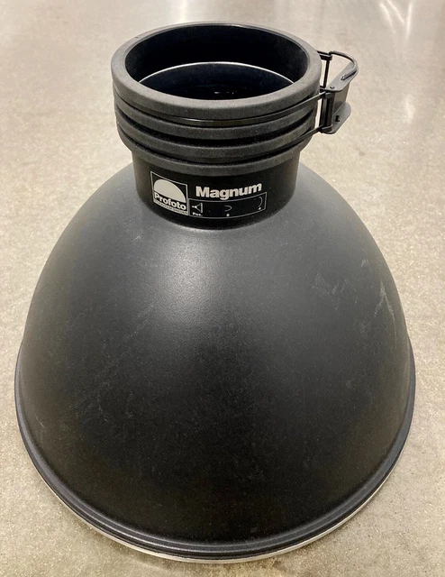Profoto Magnum Reflector - 8-4 Degree with grid Profoto Magnum Reflector - 8-4 Degree with grid