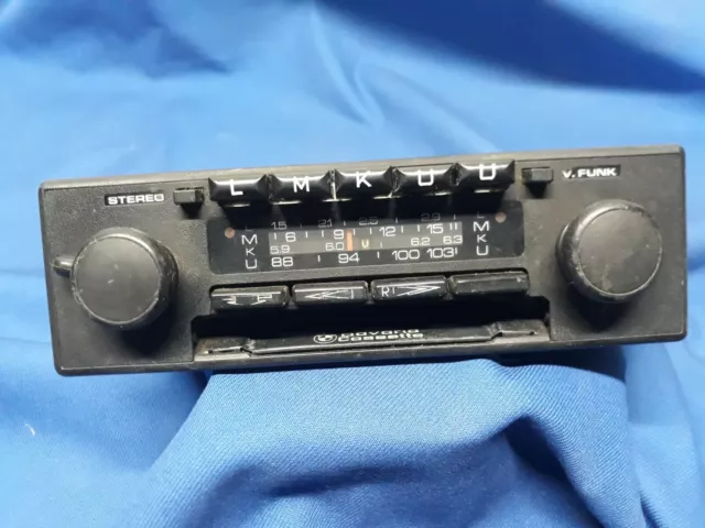 BMW bavaria radio cassette