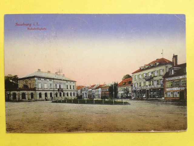 cpa Moselle SAARBURG SARREBOURG (Haut Rhin) BAHNHOFPLATZ Place de la GARE