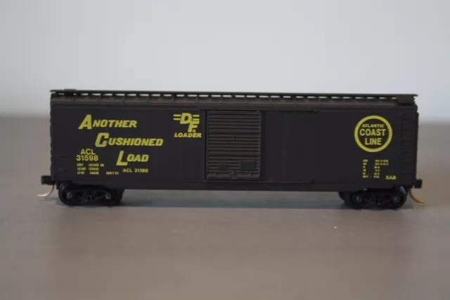 Kadee Micro Trains N scale Atlantic Coast Line 50' Singal Door Box Car rd#31598