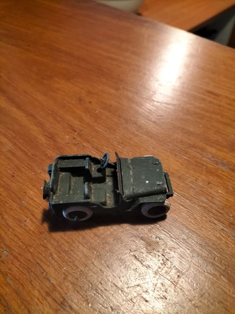 Dinky Toys France 828 - Jeep Porte-fusées SS 10 - Années 60 1/43