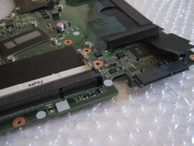 CARTE MERE ASUS X751LD (i7) HS à réparer EUR 59,00 - FR
