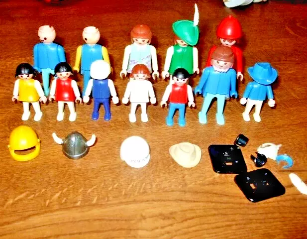 Vintage 1974 PLAYMOBIL ~ People ~ accessories ~ as seen in photos    (G)