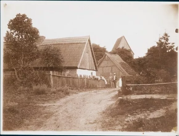 Foto Ostseebad Koserow auf Usedom, Teilansicht der Ortschaft, Häuser - 10716306