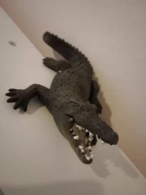 Schleich Crocodile - Alligator Toy Wildlife Figure - D-73527