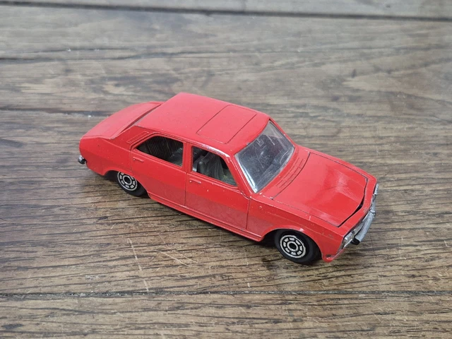 Peugeot 504 break Dangel par Norev