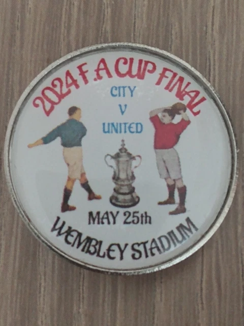 2cm FA Cup Mini Pin Badge - Football Merchandise