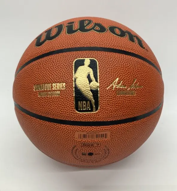 WILSON Signature Series Indoor/Outdoor NBA Basketball, Size 7