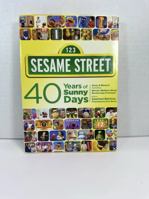 SESAME STREET : 40 Years of Sunny Days (2xDVD + Book) Mint