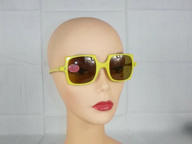 NOS Vtg 1960's MOD  Willson France Sunglasses YELLOW Square W/ Tag Deadstock