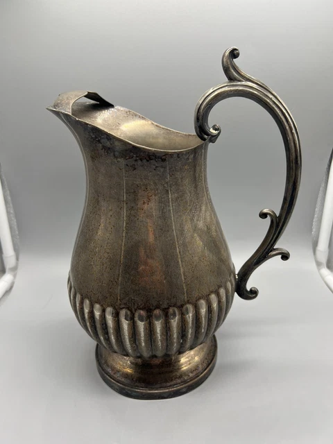 Vintage SILVER Silverplated LARGE  PITCHER w/ Ice Lip 10” high