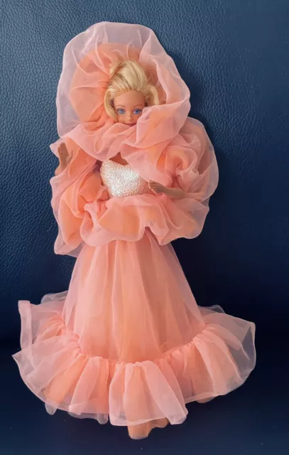 1966/ 1984 Mattel Barbie Peaches n’ Cream Doll w/Dress & Boa Shawl, No shoe,Ring