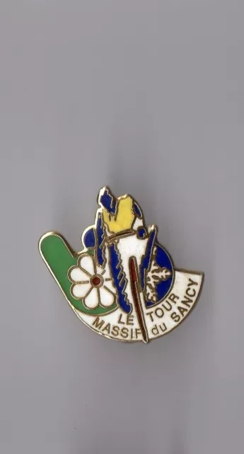 Pin's cyclisme - tour de France / Le tour - Massif du Sancy (EGF)