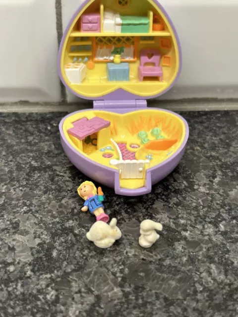 Vintage 1993 Bluebird Polly Pocket Polly & Her Bunnies Playset Complete