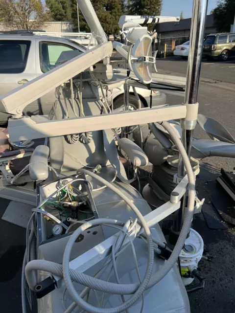 Den-tal-EZ DentalEZ Model VS Patient Chair with Complete Lighting Wash Station