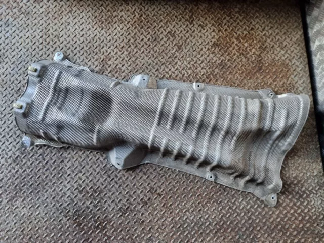 BMW 3 G20 G21 2020 Scudo termico scarico 7428153 PES8940