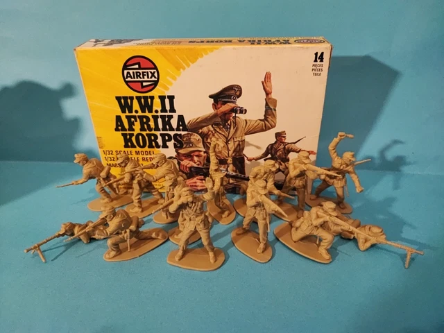 Lot De Soldats Anciens En Plomb Ou Aluminium - Échelle 1/32 (environ 60 Mm) - Occasion