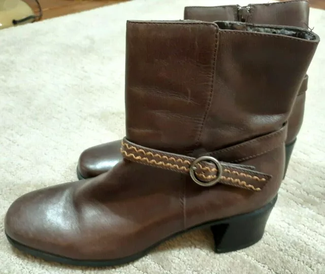 Clarks Womens Brown Leather Side Zip Buckle Strap Ankle Bootie Boot 71037 Sz 7M