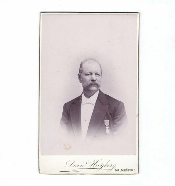 CDV Foto Herrenportrait mit Orden / benannt - Malmköping 1900er