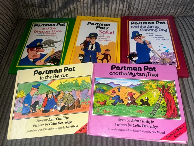 5 X POSTMAN Pat Books (3 Easy Reader By Hippo) £12.99 - PicClick UK