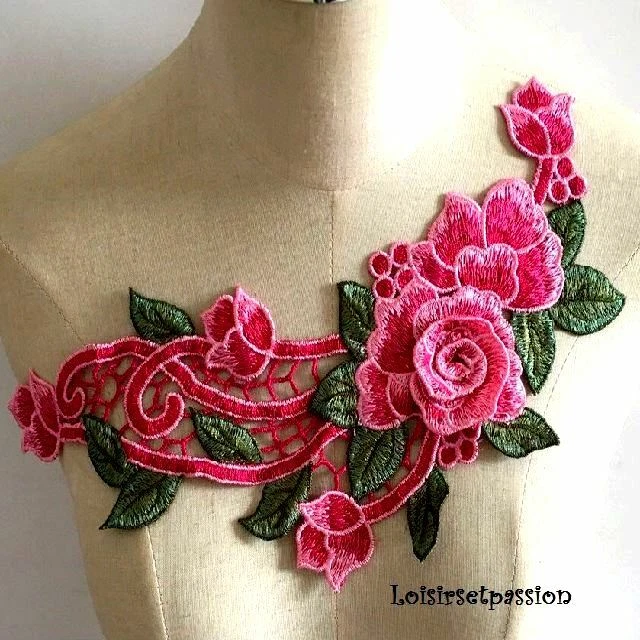 GRANDE APPLIQUE DENTELLE / FUCHSiA ** 32 x 13 cm ** FLEURS 3D FEUILLE - ACD32