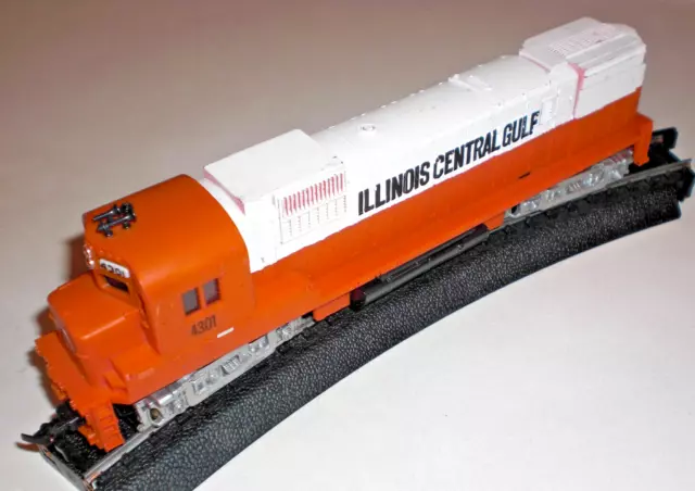 HO Scale Tyco Illinois Central Gulf ICG Locomotive # 4301 By Mantua DOES NOT RUN