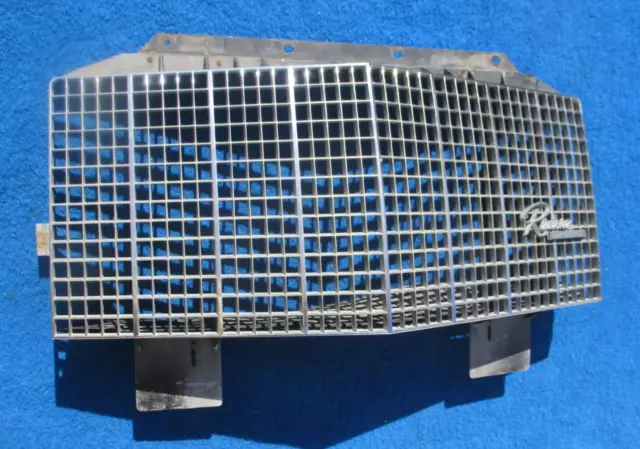 1982 Buick Riviera Grill Very Nice Used Original GM