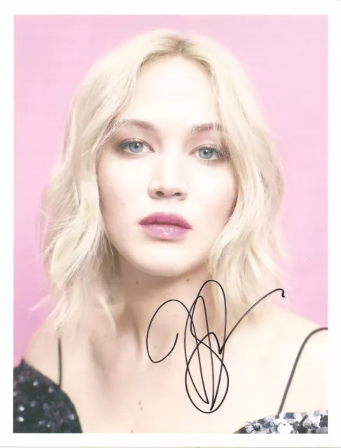 JENNIFER LAWRENCE HAND SIGNED AUTOGRAPH 8 x 10 PHOTO COA FROM N.A. # 3955