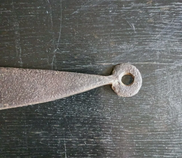 ANTIQUE Primitive 20" HAND FORGED IRON BARN DOOR STRAP HINGE c.1840 3