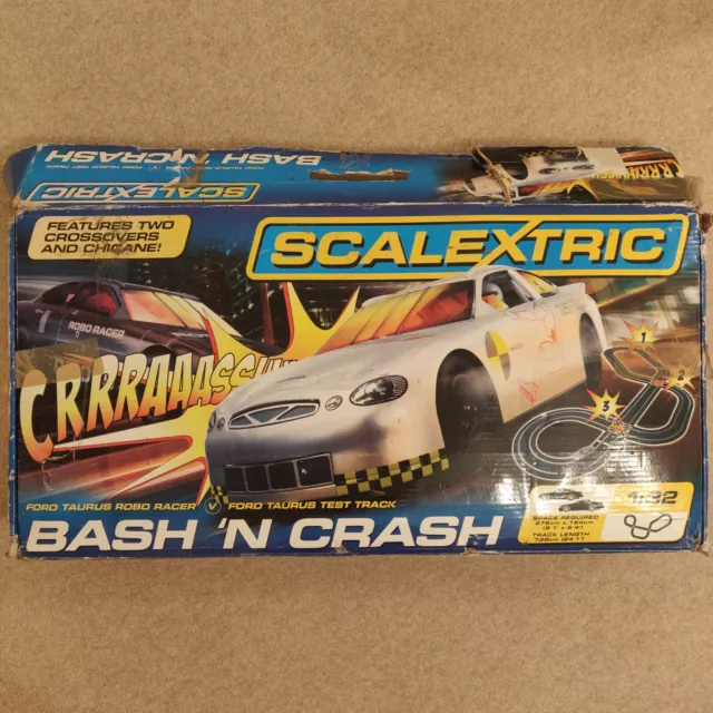 Scalextric bash n crash 2025