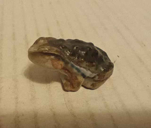 Vtg 1.25" Miniature Green Brown Glaze Toad Frog Bullfrog Spotted Bumpy Figurine