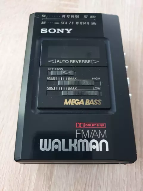 Vintage Sony Walkman WM-AF57 Retro Stereo AM/FM Radio Cassette Player Mega Bass