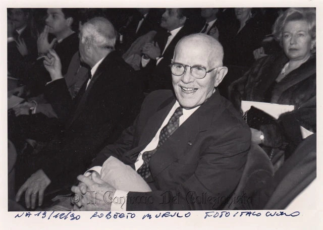 Roberto Murolo chitarrista e attore italiano Press foto Napoli 1990