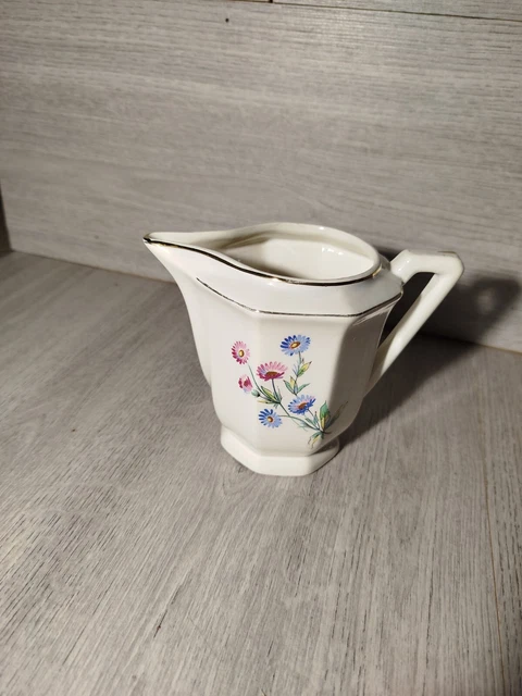 Prebarfun 8 Pots à Lait En Porcelaine Blanche De 90 Ml, Mini Pot à Lait Avec Poignée & 4 Cuillères, Le Café, Les Sauces, Adapté Aux Cuisines, Restaurants, Cafés, Hôtels