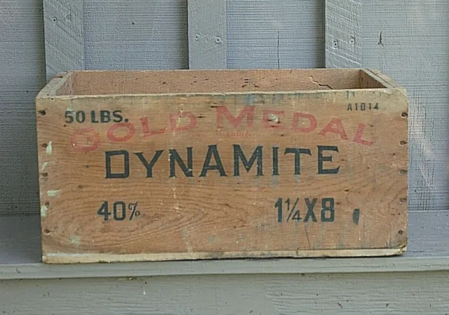 Gold Medal Explosives Wooden Dynamite Crate Box IL Powder Mfg. Co. Hunting Cabin