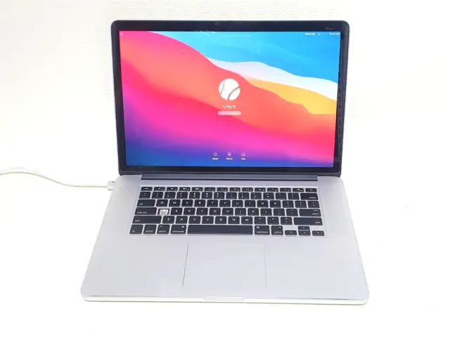 Apple Macbook Pro 11,2 15" Retina - i7 Quad Core - 8 GB RAM - 250 SSD
