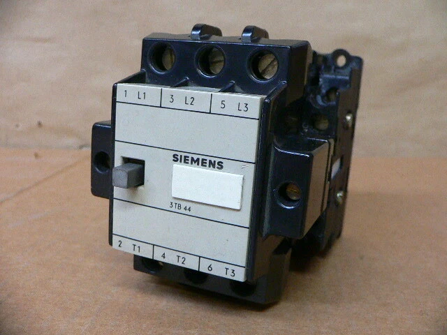 Siemens 3TD44-10-2G Reversing Contactor Coil