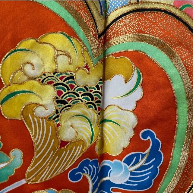 Japanese Kimono Silk FURISODE Floral Gold leaf Embroidery White kimono only 10