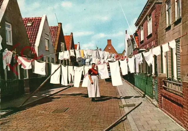 Picture Postcard>>Urk, Washing-Day