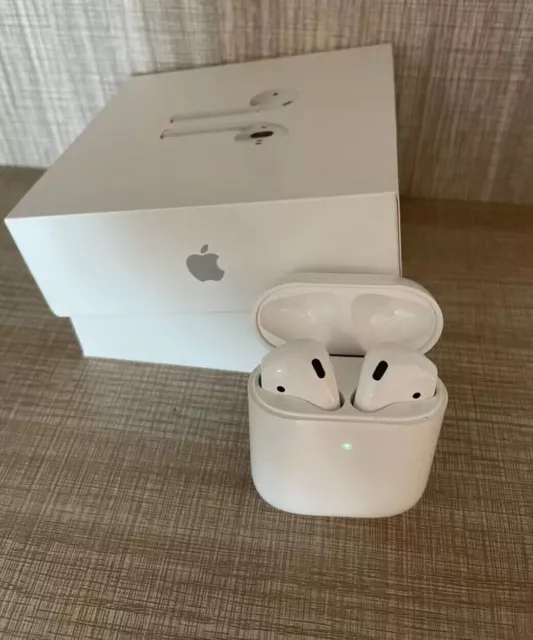 New Apple AirPods 2nd Gen Bluetooth Earbuds Headsets Earphone + Charging Case