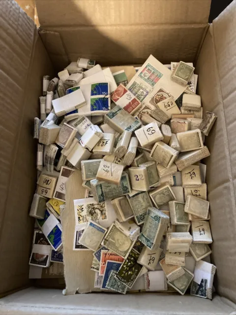 (LOT-VRAC) plus de 10000 très beaux timbres oblitérés à trier Monde