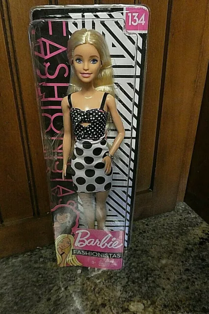 2019 BARBIE FASHIONISTAS 134 Blue Eye Long Straight Blonde Hair