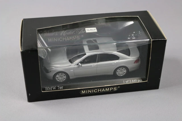 Miniature MINICHAMPS 1/43 Toyota Corolla 5 Portes 2001 – Verte – C4